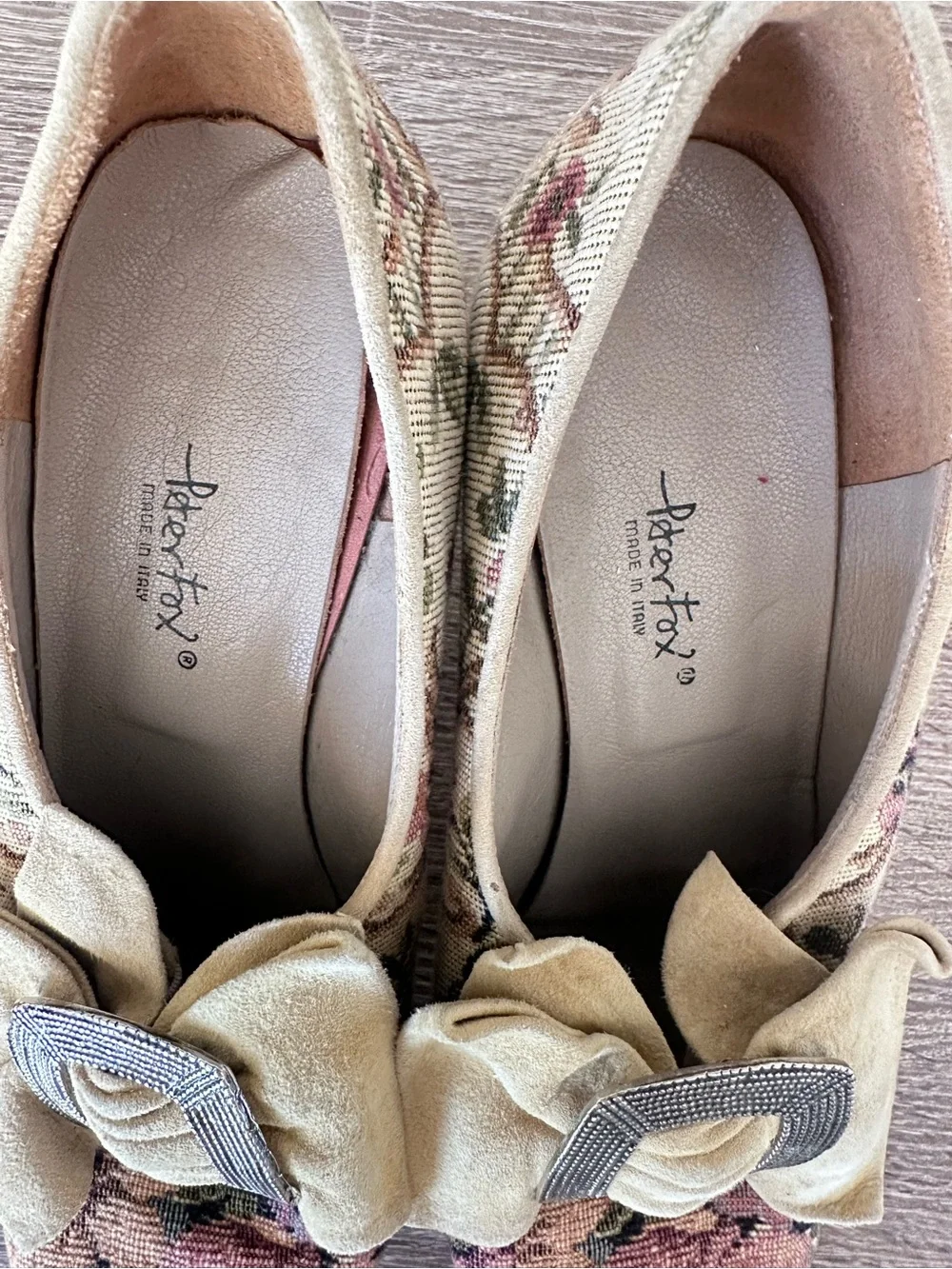 Peter Fox Vintage Woven Floral Tapestry Suede Bow Buckle Heels Pumps Italy 7.5B